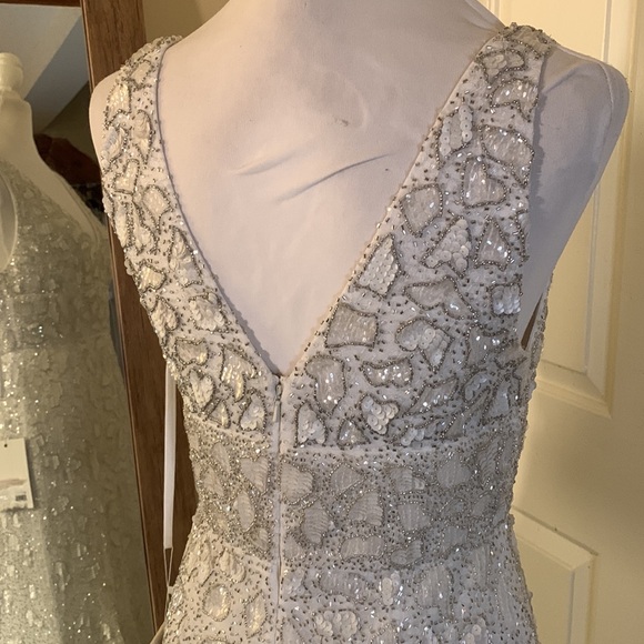 MAC DUGGAL
Hand Embellished Sleeveless Beaded Gown with Sweeping Train - Picture 12 of 15